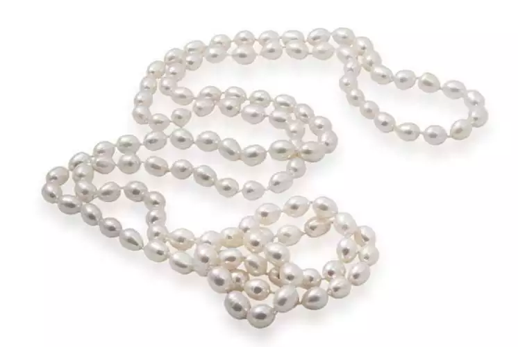 Lange elegante Perlenkette weiß reisförmig 6-6.5 mm, 120 cm,, Gaura Pearls, Estland